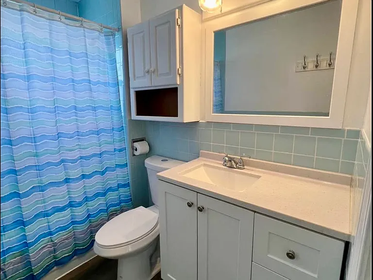 754 Arlington Ave — Photo 13