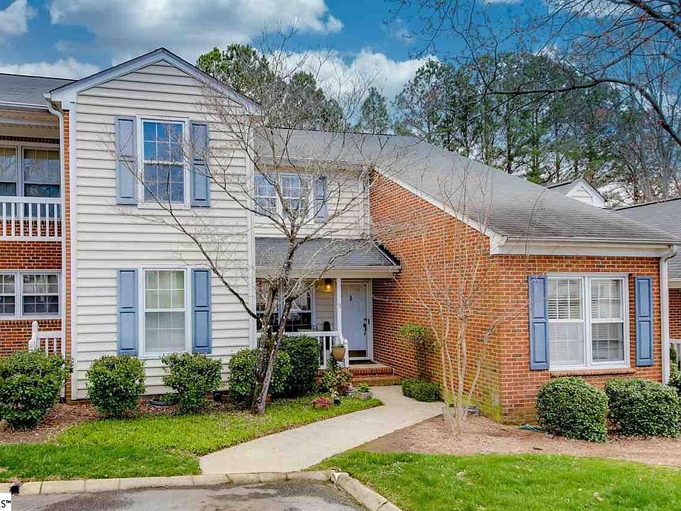 1st image of 40 Wood Pointe Dr Unit 3