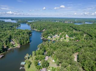 944 Lakeview Cir, Sparta, GA 31087