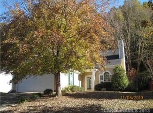 8819 Cypress Forest Dr, Charlotte, NC 28216