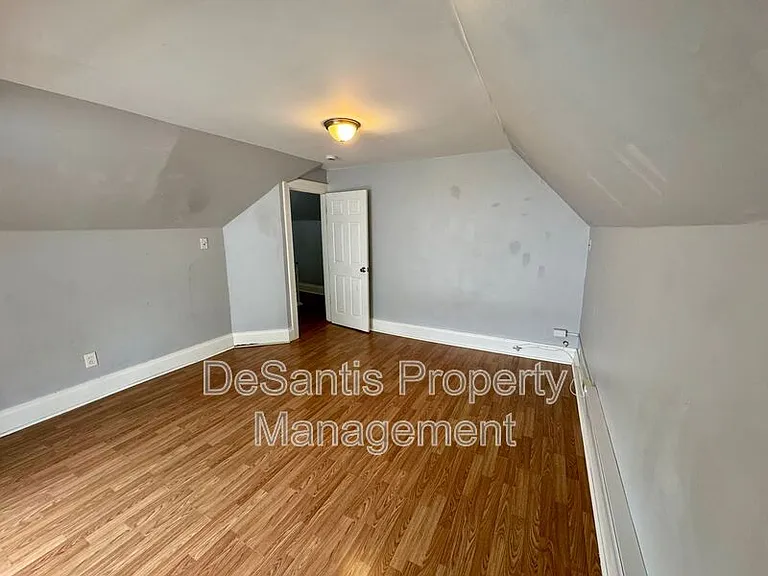 1810 Brownsville Rd #2 — Photo 53