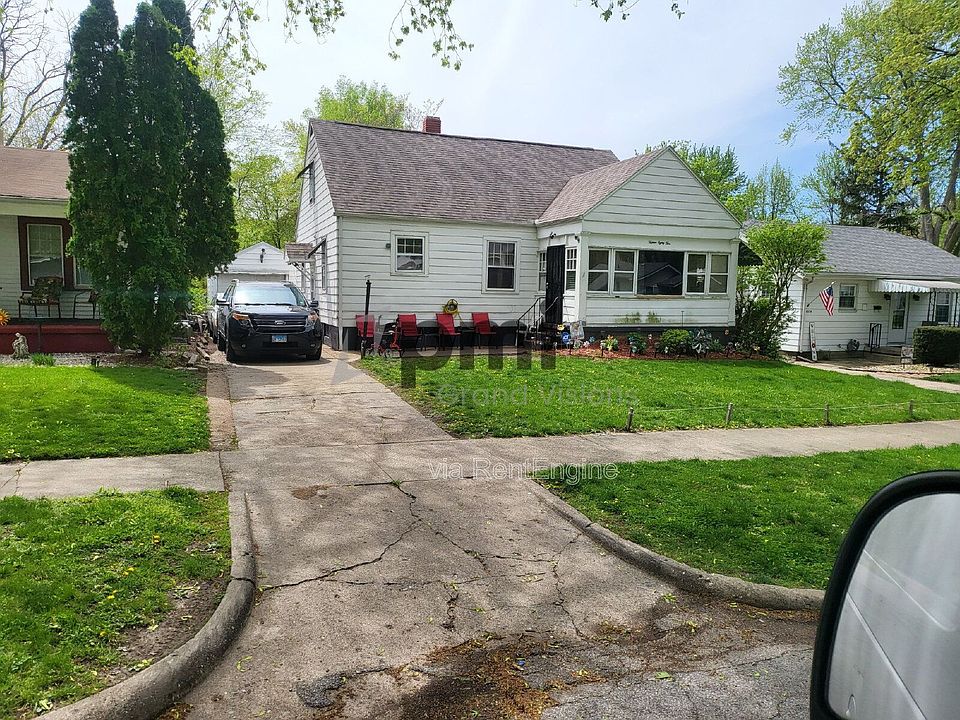 1st image of 1585 Sedgwick St