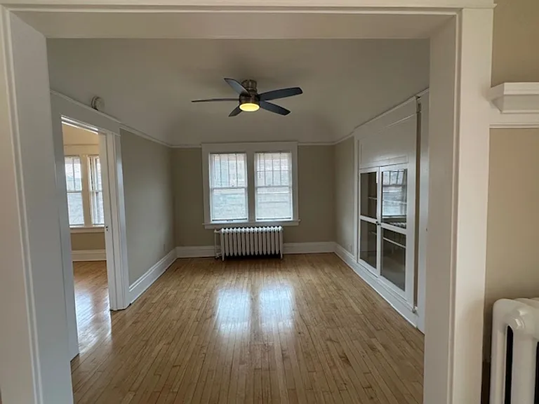 Freshly Renovated 2BR Apartments Near UWM Heat Included — Photo 11