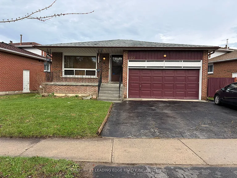 127 Risebrough Circuit — Photo 1