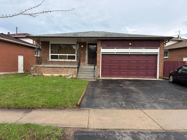 127 Risebrough Circuit, Markham, ON L3R 3E1