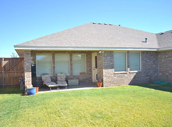 3rd image of 3009 San Pedro Dr