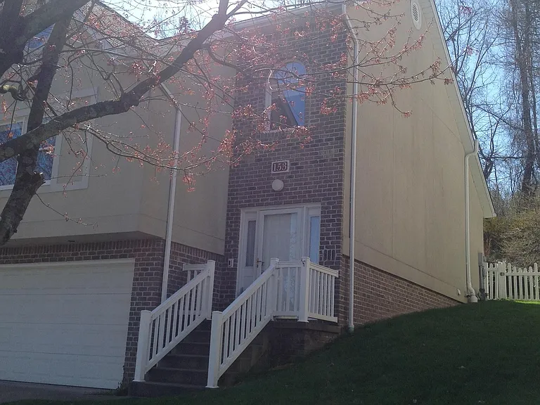 153 Windwood Dr #153 — Photo 2