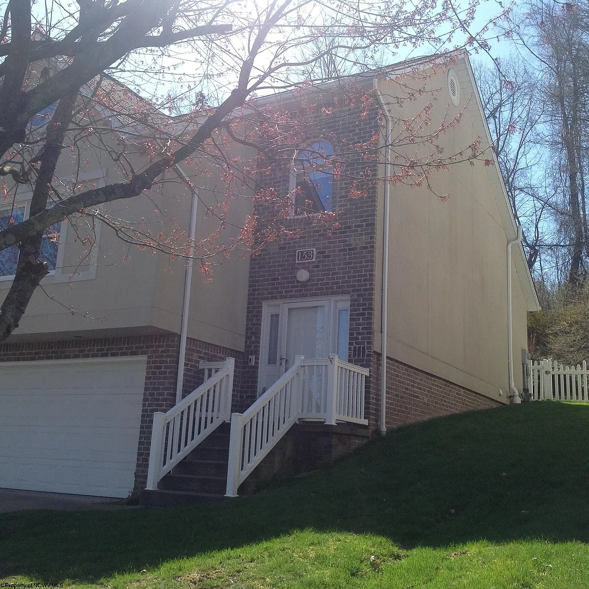 Building Photo - 153 Windwood Dr #153