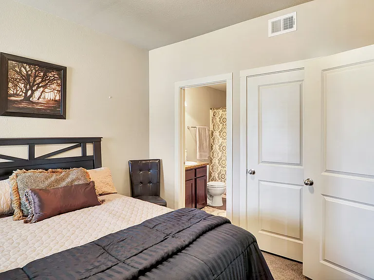 The Reserve at Chaffee Crossing Apartment Homes & Townhomes — Photo 20