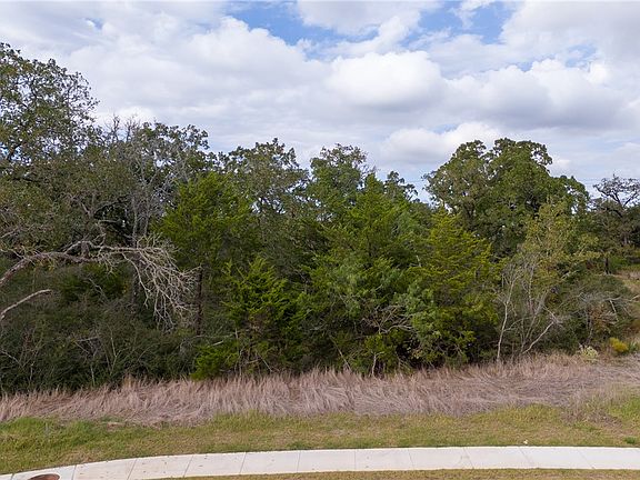 3rd image of 3022 Silverbell Ct