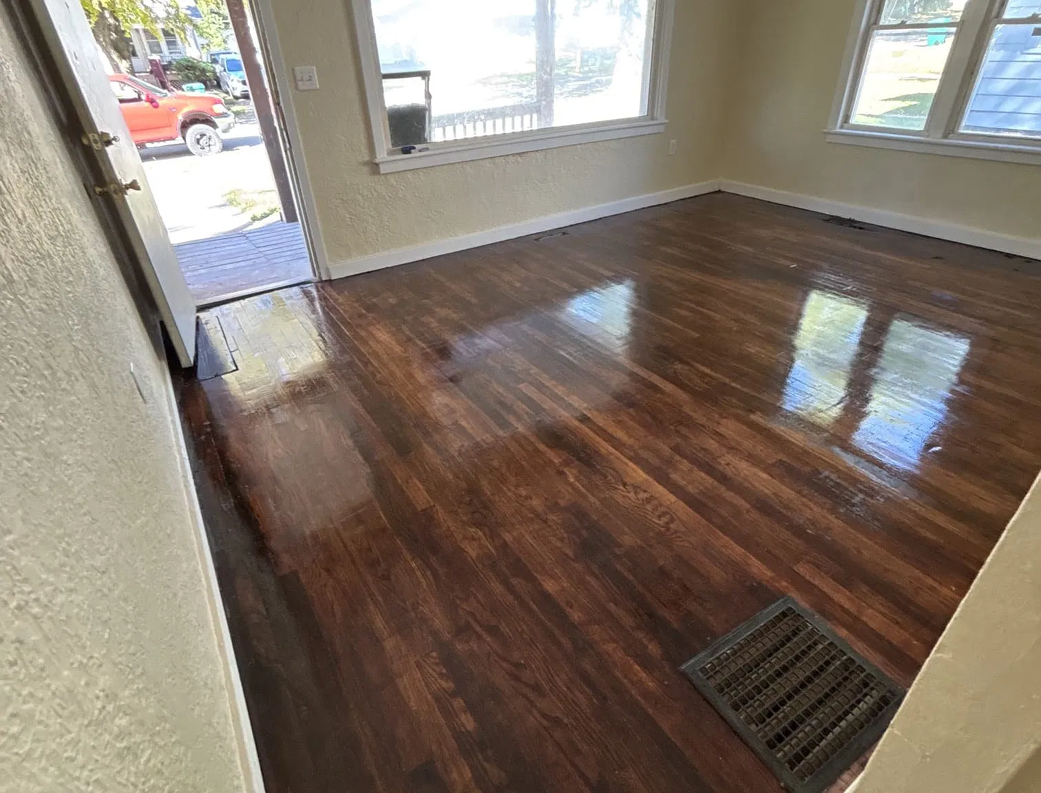 2 bed, 1560 sqft, $880 — Photo 4
