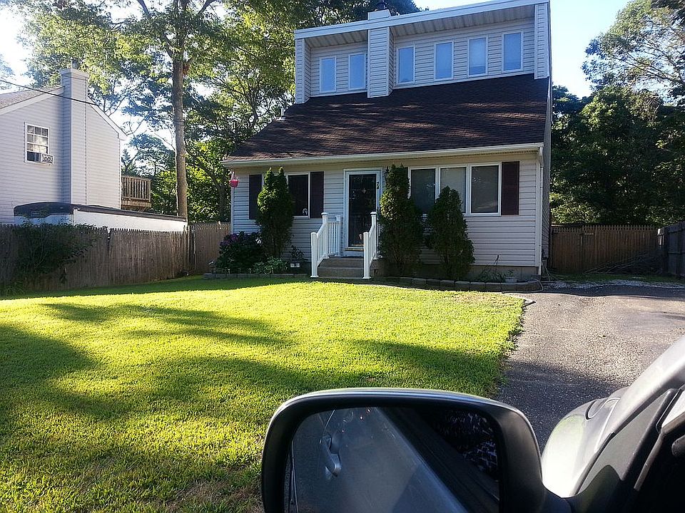 2nd image of 74 Coventry Ave