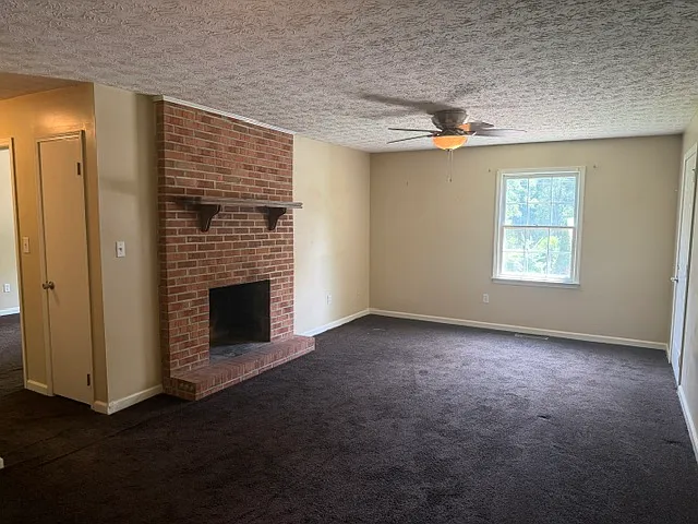 70 Caroline Ave #1 — Photo 4