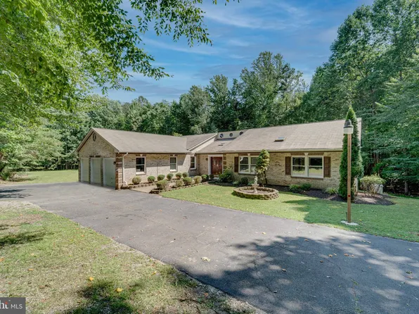 11348 Cornell Ct, Woodbridge, VA 22192