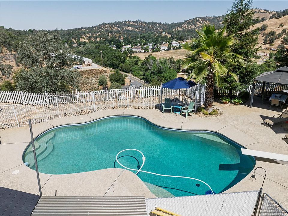 1st image of 46455 Konklin Rd