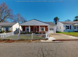 918 Overlook Way, South Charleston, WV 25309