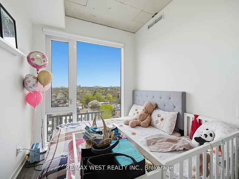 1808 Saint Clair Ave W #801 — Photo 14