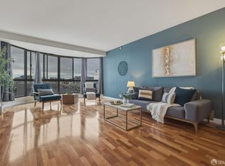 300 3rd St APT 1211, San Francisco, CA 94107