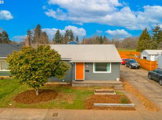 8733 SE Rural St, Portland, OR 97266