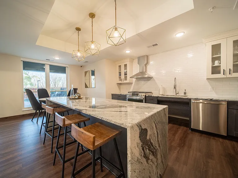 The Reserve at Mendota Village — Photo 9
