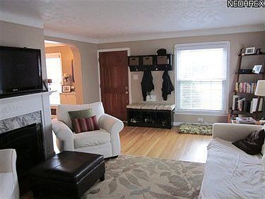 3rd image of 546 Glen Park Dr