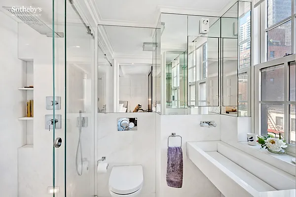 Sold by Sotheby's International Realty | media 20