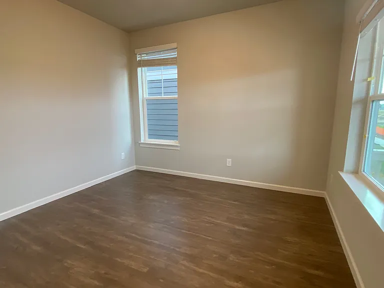 Guest Bed - 1 - First Floor