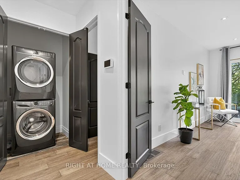64 Larwood Blvd — Photo 24