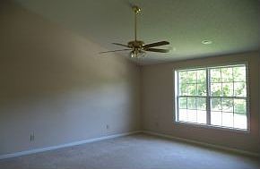 4th image of 119 Hallborough Dr