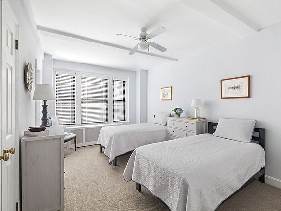 5th image of 1435 Lexington Ave APT 2F