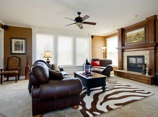 15917 Ash St, Overland Park, KS 66085