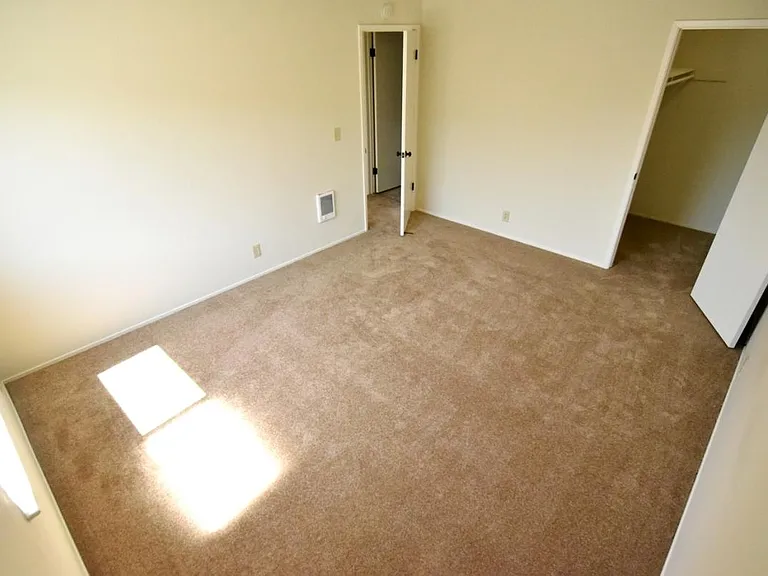 2126 Lincoln Ave #35 — Photo 10