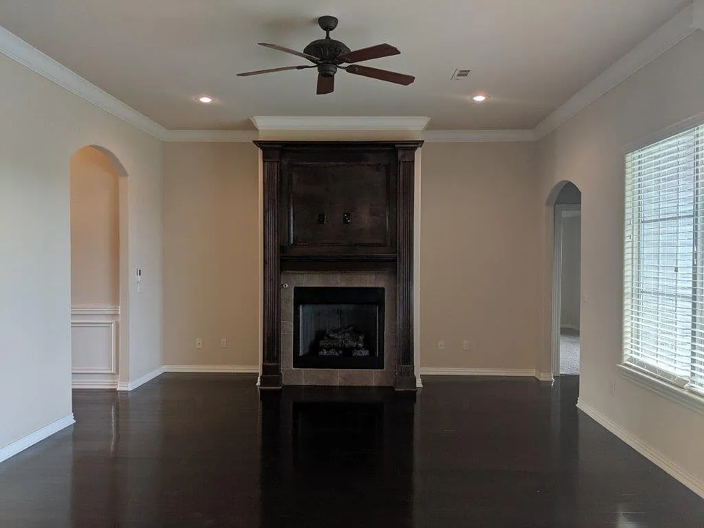 4 bed, 1830 sqft, $1,850 — Photo 4