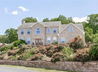 30 Sand Hill Ln, Glastonbury, CT 06033