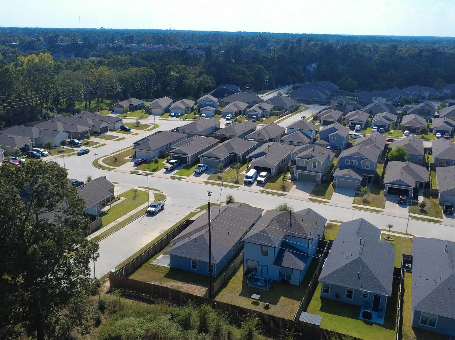 3 bed, 2.0 bath, 1680 sqft, $2,000 — Photo 3