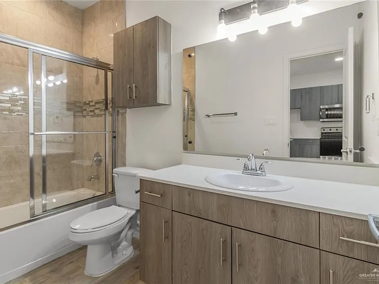 900 E Redbud Ave #15A4 — Photo 7