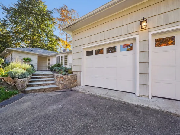 25 Midrocks Drive, Norwalk, CT 06851