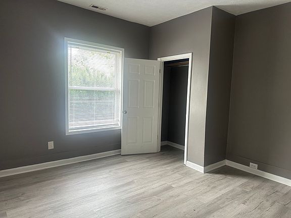 5th image of 654 Elm Tree Ln