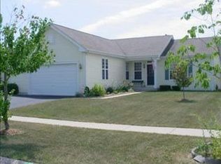 405 Deer Run Rd, Lakemoor, IL 60051