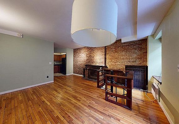 4th image of 16 W 82nd St APT A