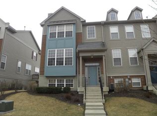 1569 Station Park Dr, Grayslake, IL 60030