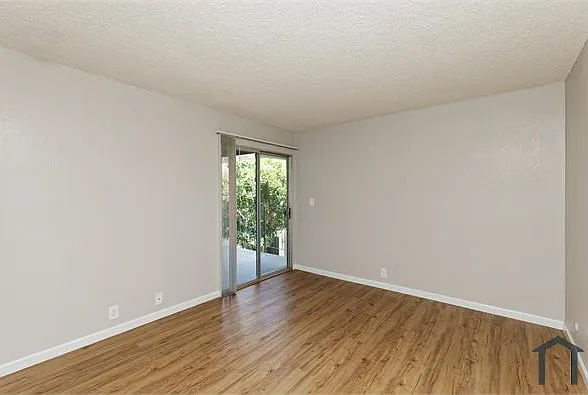 195 E Pacific Ave #2 — Photo 10