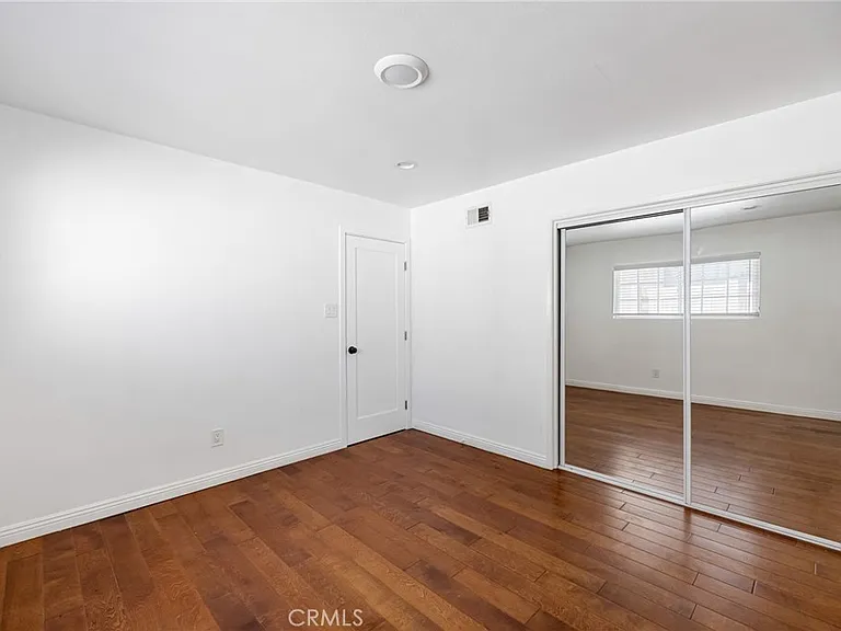7044 White Oak Ave — Photo 17