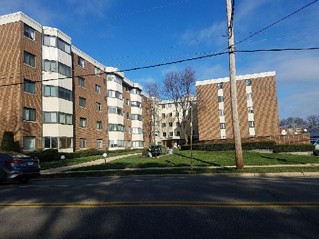 1st image of 5500 Lincoln Ave Unit 219e