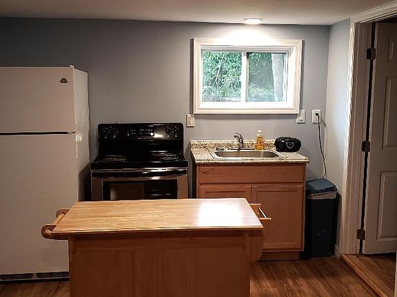 5th image of 100 Tomassee Ave #100B