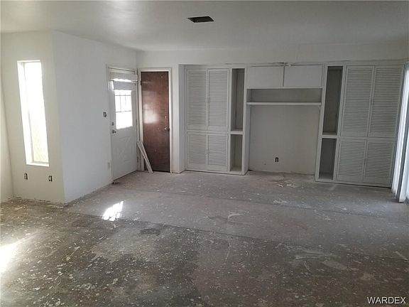 5th image of 3235 E Katherine Dr