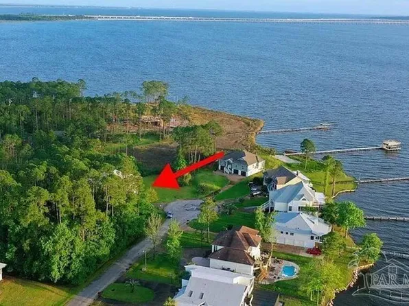 4513 Bayside Dr, Milton, FL 32583