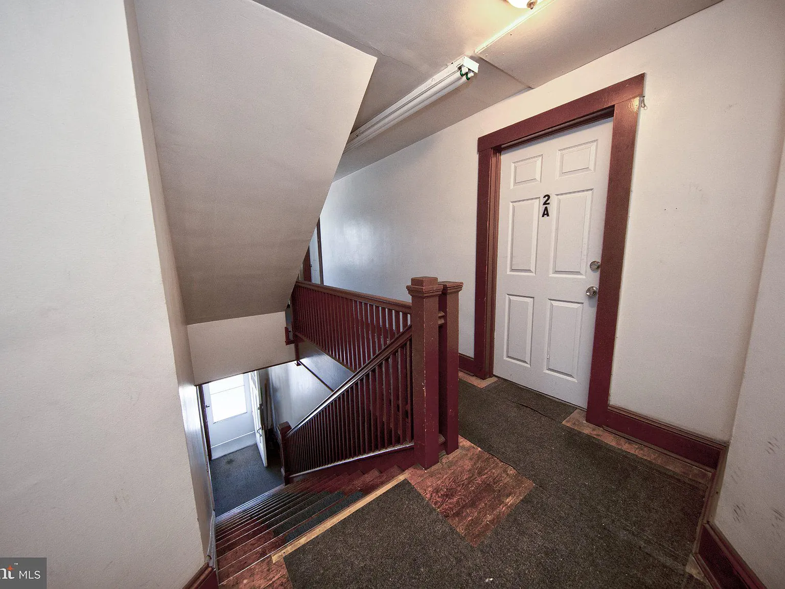 1 bed, 1.0 bath, 1295 sqft, $1,595 — Photo 2