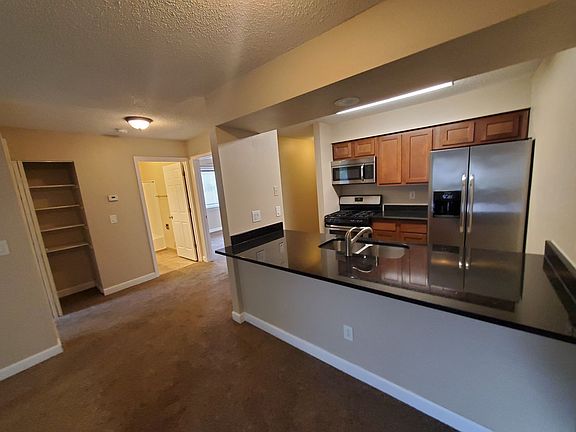 2nd image of 1114-1116 E McKinley Ave #00aa42e1a