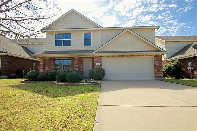 1st image of 8824 Holliday Ln